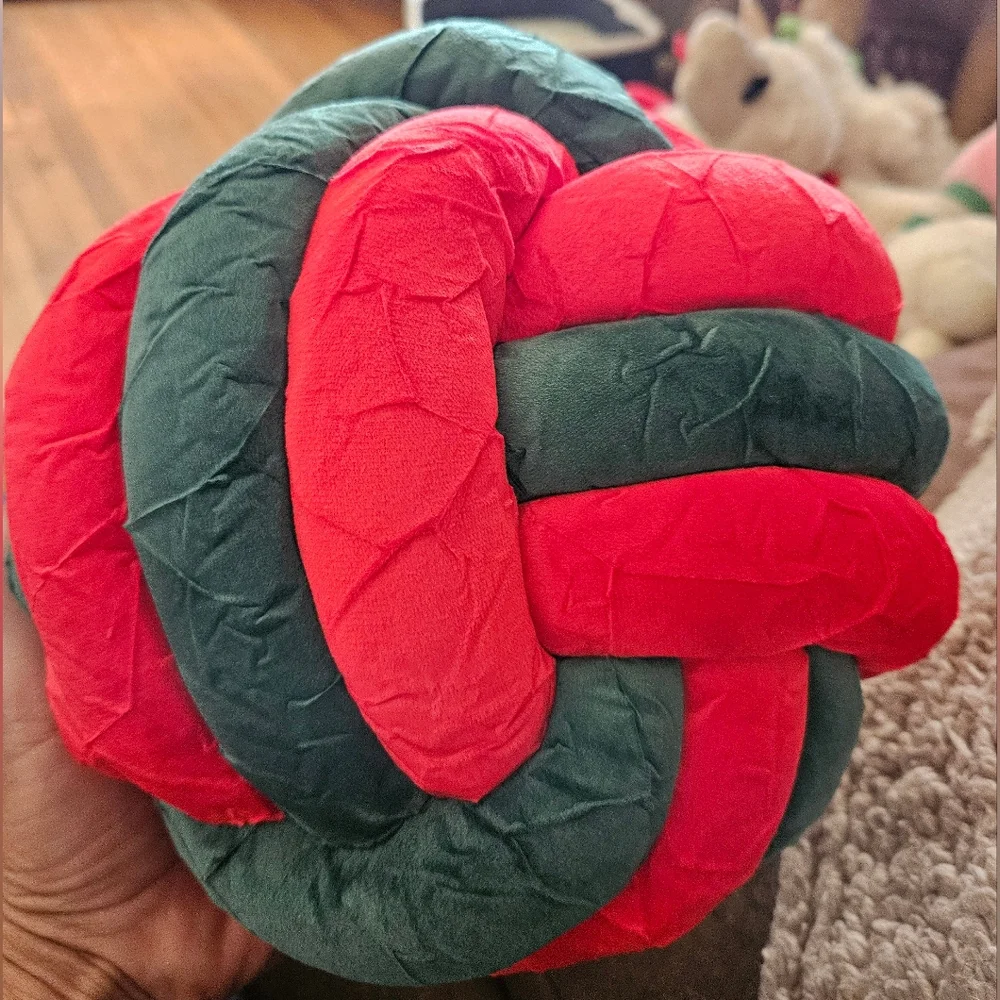 Green And Red Knot Ball Pillow New Holiday Kids